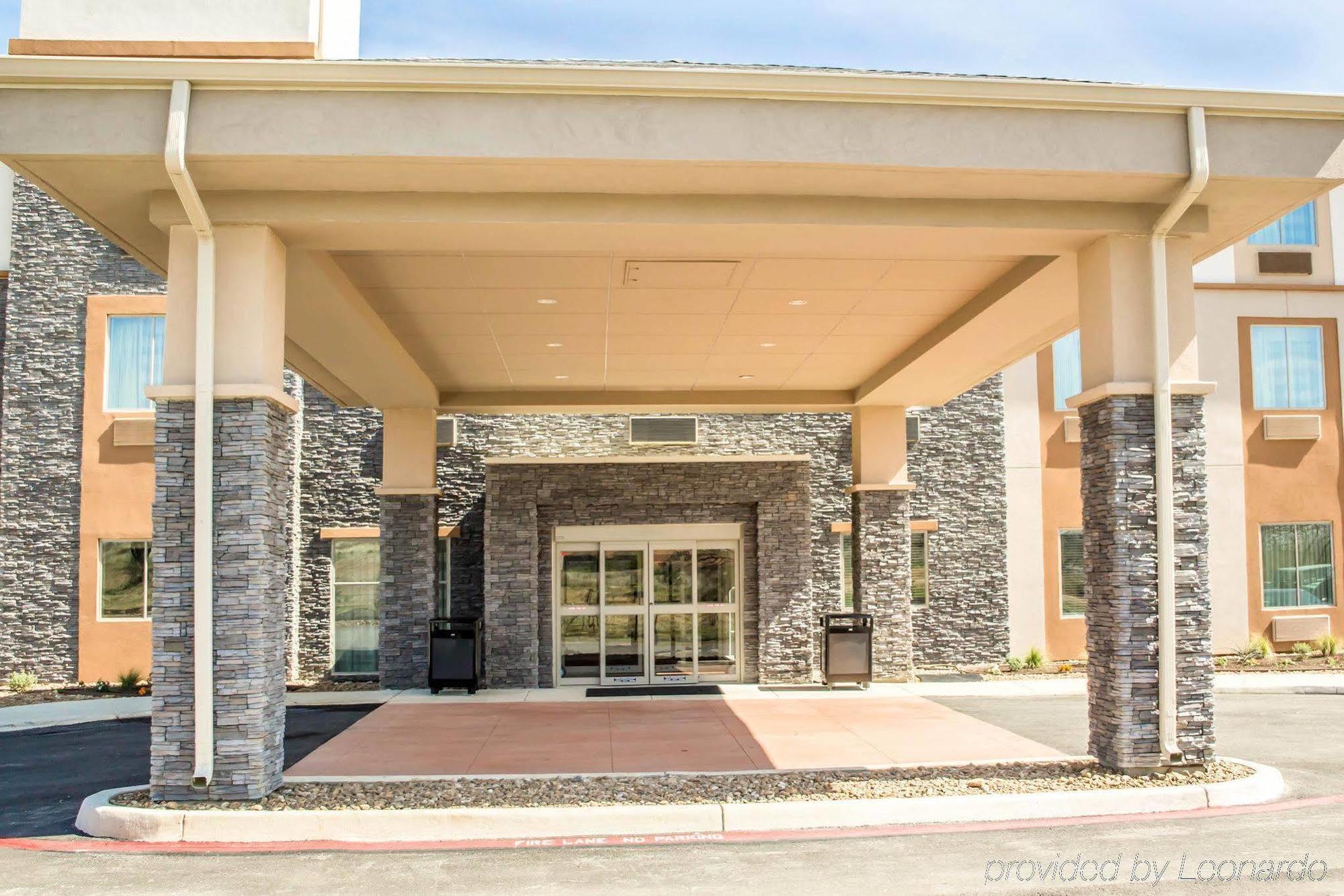 Sleep Inn & Suites Jourdanton - Pleasanton Bagian luar foto